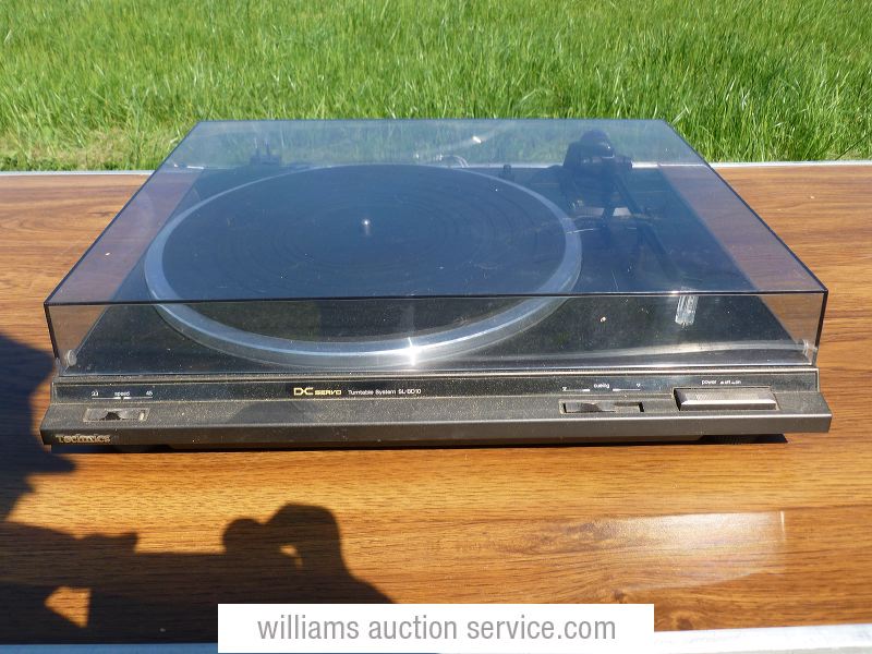 may_9_auction_-_131.jpg