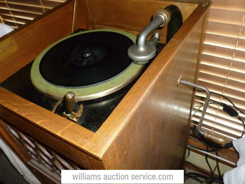 may_9_auction_-_176.jpg