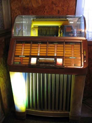 JUKE BOX